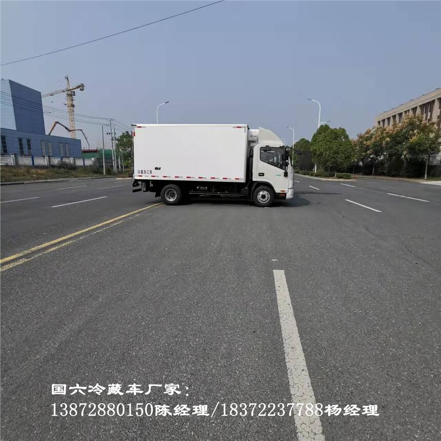吕梁市重汽豪沃NX5W6.8米国六冷藏车